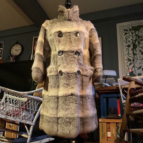 Vintage 1950’s Rabbit Fur Coat - Picture 4 of 13